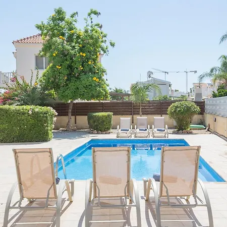 The Complete Guide To Renting Your Exclusive Holiday In Sotira With Private Pool And Close To The Beach, Sotira 1302 فيلة *